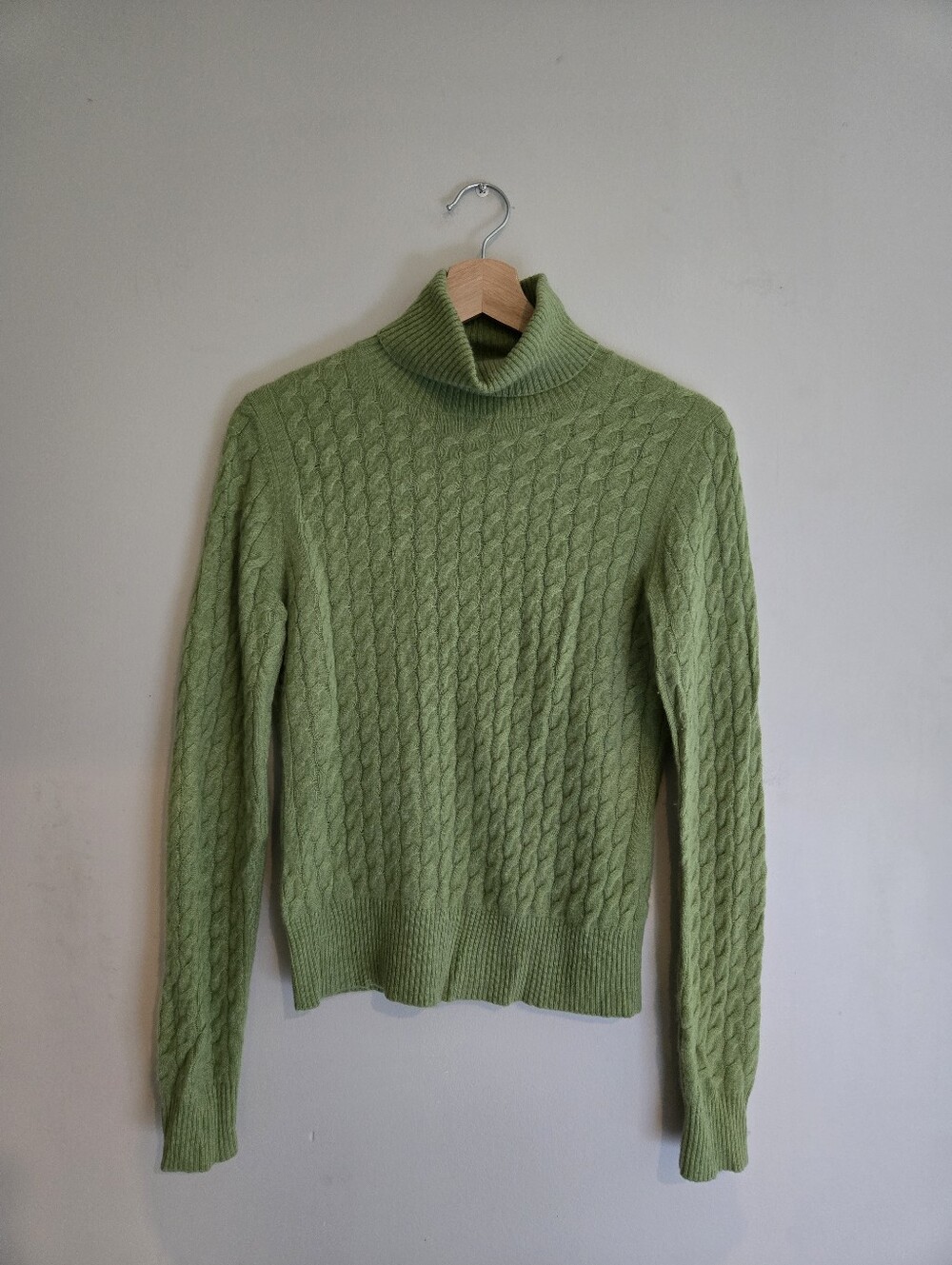 Geneva Cashmere Green Cable Knit Turtleneck Sweater S Quiet Luxury Preppy